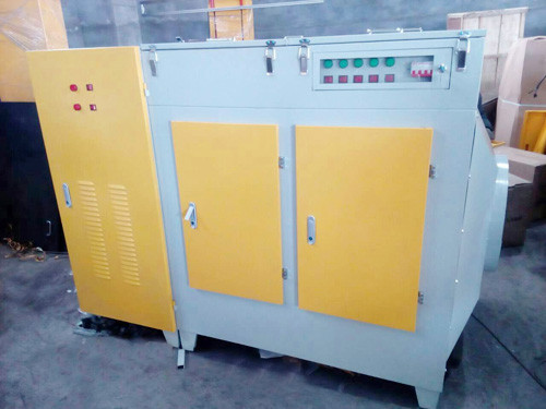 等離子(zi)光氧設(shè)備